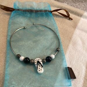 Vintage glass beaded and silver tone beaded flip flop pendant choker necklace